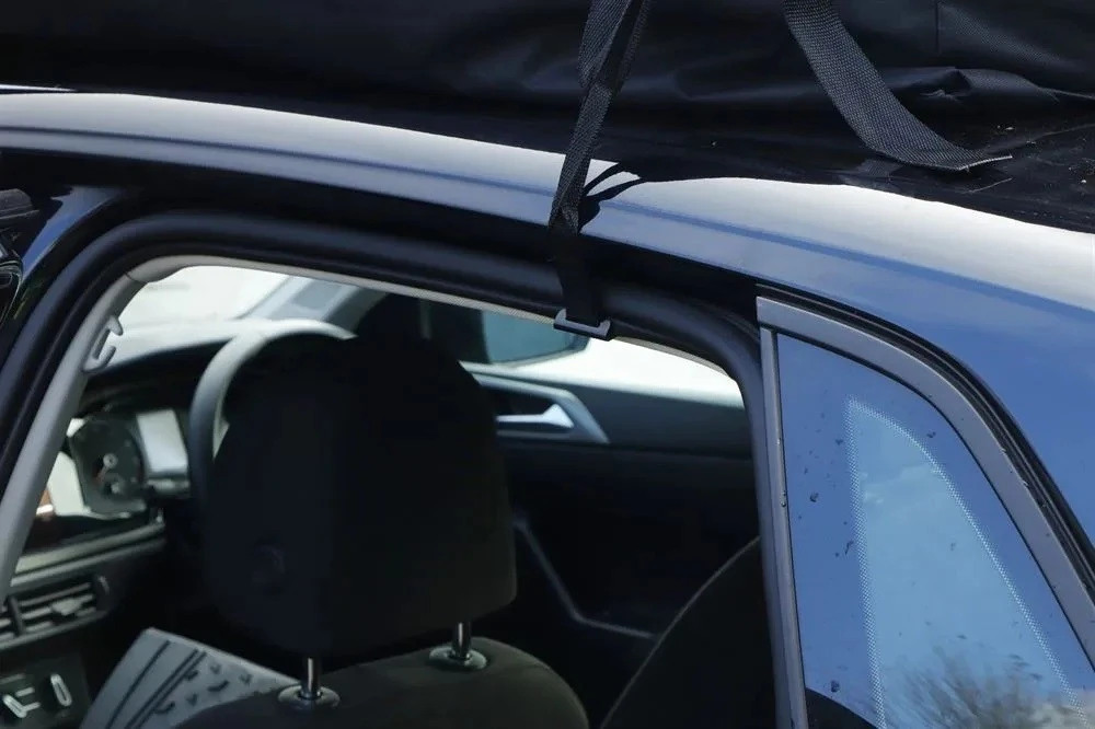 Streetwize 458-Litre Water Resistant Roof Bag (Roof Bars) SWRB9 5 Streetwize 458-Litre Water Resistant Roof Bag (Roof Bars) SWRB9 - Image 3